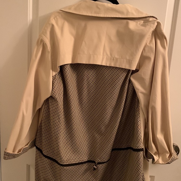 ZARA beige oversized trench coat size SMALL - Picture 6 of 8